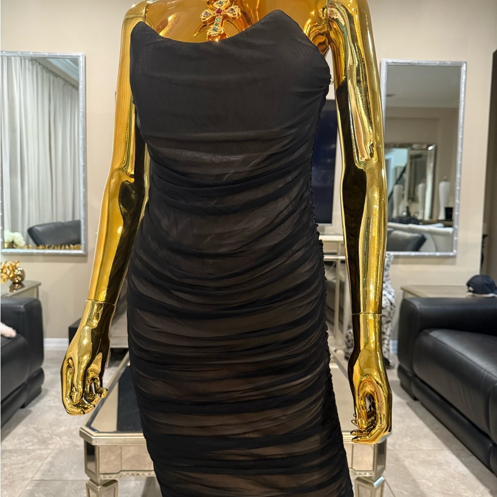 Elegant Black Ruched Dress